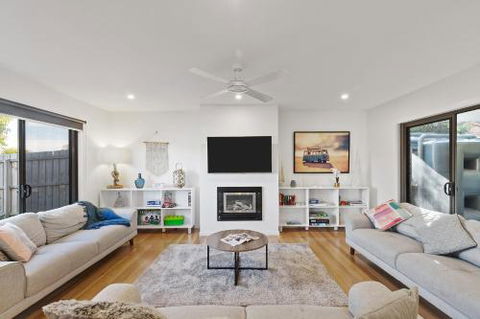 TORQUAY Relax & Unwind Beach 300m Table Tennis - Sydney 4u 2