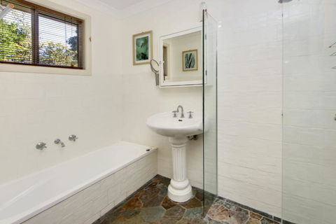 Hillsborough Cottage - Sydney 4u 3