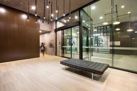 A Charming Studio With Stunning City Views - Sydney 4u 2
