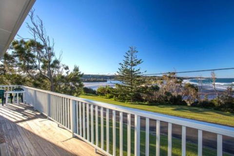 Seaside Beach House 25 Seaside Pde - Accommodation Sydney 0