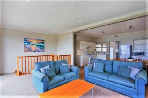 Seaside Beach House 25 Seaside Pde - Accommodation Sydney 6