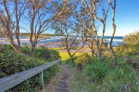 Seaside Beach House 25 Seaside Pde - Accommodation Sydney 3