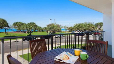 Kings Beach Ocean Front Views Private Balcony Overlooking Kings Beach - Accommodation Sydney 0
