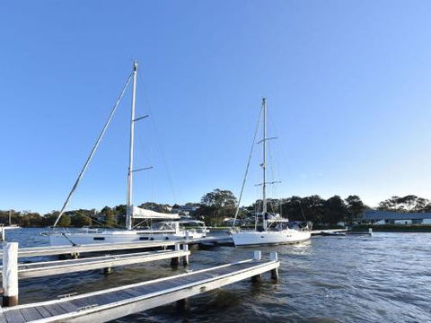 Wangi Waterfront Delight 4br Waterfront Reserve Home - Sydney 4u 6