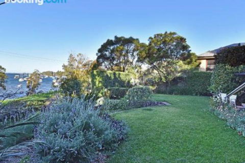 Wangi Waterfront Delight 1bdr Studio - Sydney 4u 1