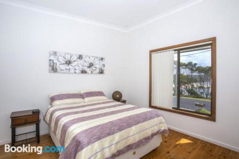 Seaside Parade 9 Dolphin Point - Accommodation Sydney 3