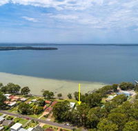 Four Loralyn on the water St. Georges Basin 4pm Check Out Sundays - Sydney 4u