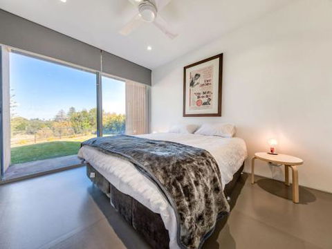 FAIRYTALE Gerroa 4pm Check Out Sundays - Accommodation Sydney 3