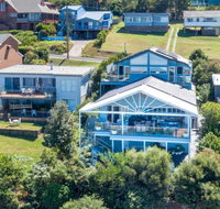 NANNY  POPPYS BEACH HOUSE Gerroa 4pm check out Sundays - Accommodation Sydney