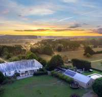 Wembley House Southern Highlands with 4pm Check Out Sunday - Accommodation Sydney