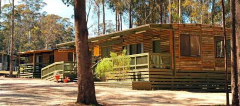 Lakes Entrance Log Cabins - Sydney 4u 0