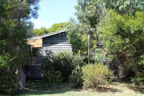 43 The Boulevard Sandy Point - Sydney 4u 4