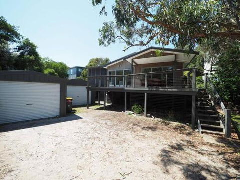 Sleepy Hollow Sandy Point - Sydney 4u 1
