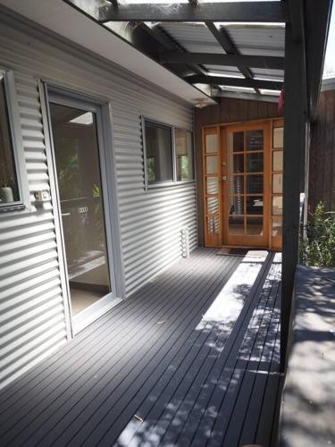 Sleepy Hollow Sandy Point - Sydney 4u 5