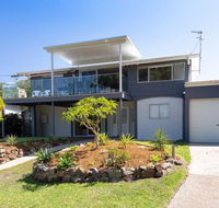 Blue Waters 7 Cook St. Pet Friendly  Water Views - Accommodation Sydney