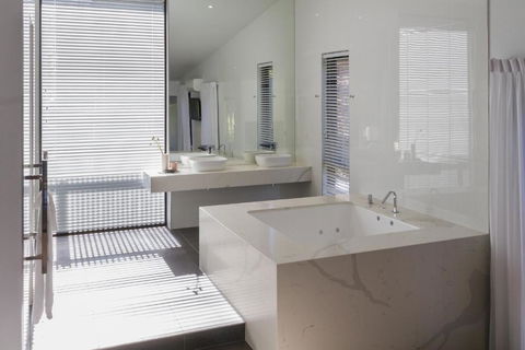 Hepburn Springs Escape Villa 7 - Accommodation Sydney 4