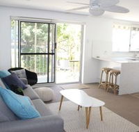 Shipmates Unit 1 / 51 Christmas Bush Avenue - Accommodation Sydney