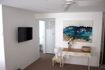 Shipmates Unit 1 / 51 Christmas Bush Avenue - Accommodation Sydney 1