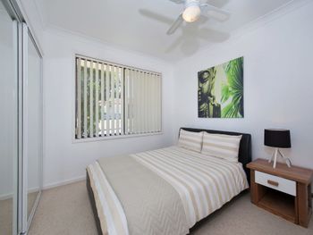 Blue Swimmer 33 Danalene Parade - Accommodation Sydney 2