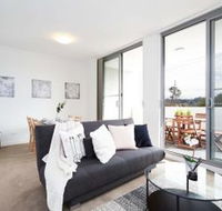 Executive Designer Apartment with Pool  Parking - Sydney 4u