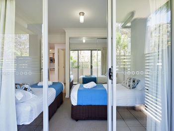 Shoal Bay Beachclub Level G Bayside 07 - Accommodation Sydney 6