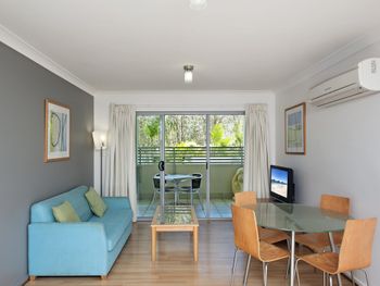 Shoal Bay Beachclub Level G Bayside 07 - Accommodation Sydney 1