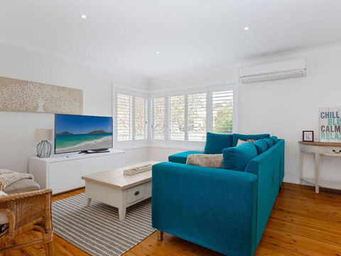 Rubys Retreat 44 Achilles Street - Accommodation Sydney 3