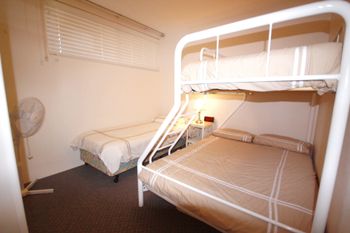 Radburn Unit 2 17 Ondine Close - Accommodation Sydney 3