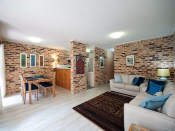 Tristani Bay Parkland Unit 60 / 2 Gowrie Avenue - Accommodation Sydney 0