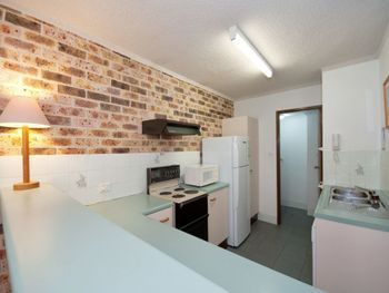 Tristani Bay Parkland Unit 60 / 2 Gowrie Avenue - Accommodation Sydney 1