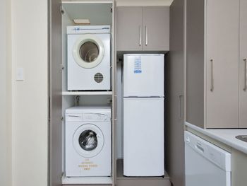 Shoal Bay Road Bay Village Unit 08 47 - Accommodation Sydney 1