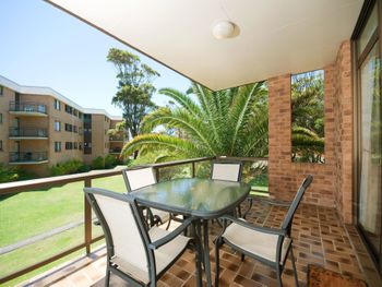 St George Unit 8 / 19 Weatherly Close - Accommodation Sydney 6