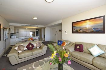 Cote DAzur Unit 43 / 61 Donald Street - Accommodation Sydney 2