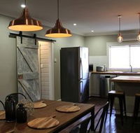 Tranquil 3 Bedroom Next To National Park - Accommodation Sydney