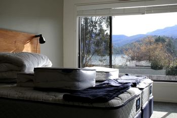 Tranquil 3 Bedroom Next To National Park - Accommodation Sydney 2