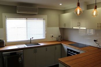 Tranquil 3 Bedroom Next To National Park - Accommodation Sydney 4