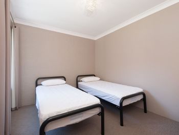 Nicholli Bay Parklands Unit 34 / 2 Gowrie Avenue - Accommodation Sydney 3