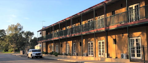 Settlers Hotel York - Accommodation Sydney 1