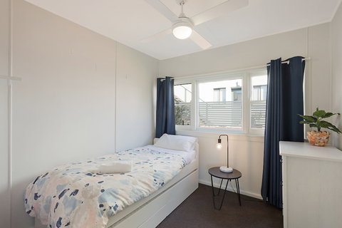 Bungo Beach House Pet Friendly House - Sydney Resort 4