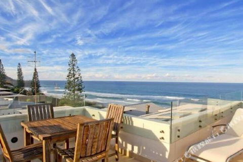 R & W Noosa Holidays 19 The Esplanade - Sydney 4u 6