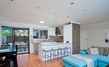 Little Beach House 8 Mistral Close - Accommodation Sydney 0