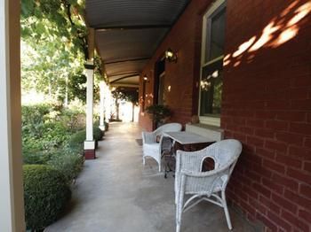 La Pausa - Sydney 4u 1