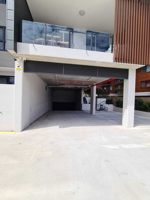Modern 2 BR With Private Pool & Garden - Accommodation Sydney 0