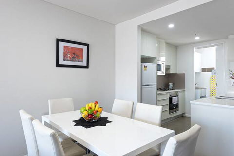 Astra Apartments Miller Street - Sydney 4u 3