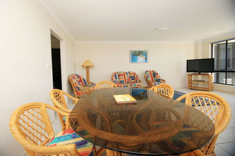 Hi Surf Unit 1 - Accommodation Sydney 6