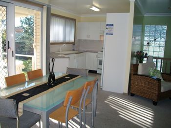 The Peninsula Duplex 02 14 - Accommodation Sydney 4