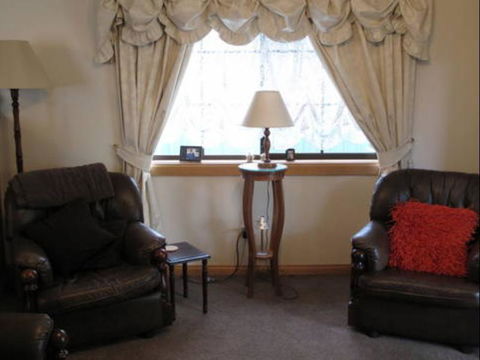 Twin Pines Cottage On Lansdowne - Accommodation Sydney 4