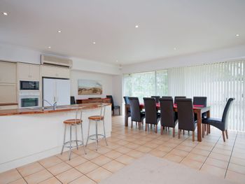 Calypso 156 Bagnall Beach Road - Accommodation Sydney 2
