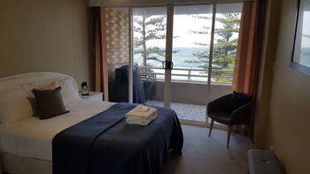 Point Break 2 Bedroom Apartment - Sydney 4u 1