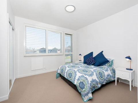 Ocean Views 41A Ocean Avenue - Accommodation Sydney 2
